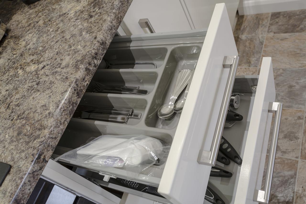 1 Bed Apt Sleeps 4 Luton  Buitenkant foto