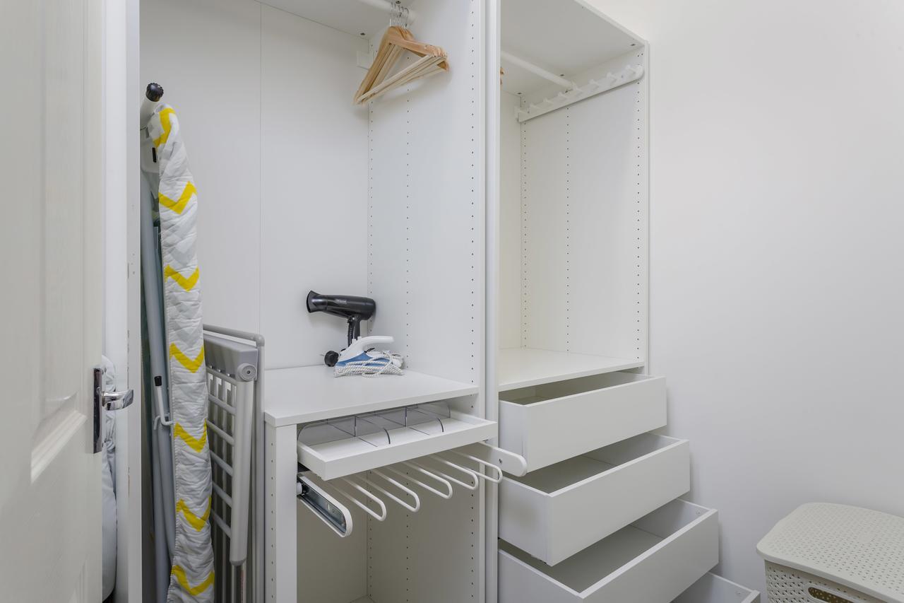 1 Bed Apt Sleeps 4 Luton  Buitenkant foto